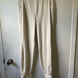 Fabletics Off White Women’s Joggers Size M Elastic Waist